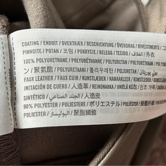 Abercrombie & Fitch Curve Love 90s Straight Ultra High Rise Vegan Leather 26/2 - Picture 5 of 12